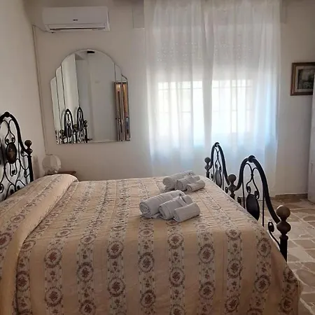 فندق مبيت وإفطار Sa Rocca Manna *